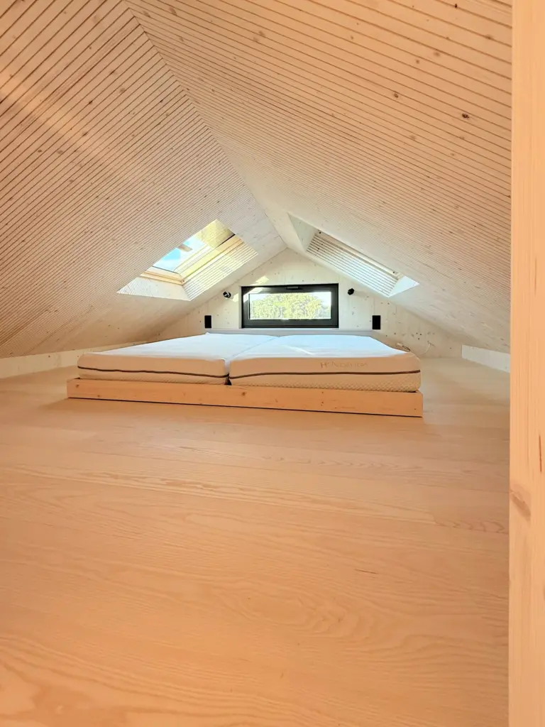 nest showroom 003 corrected cp web